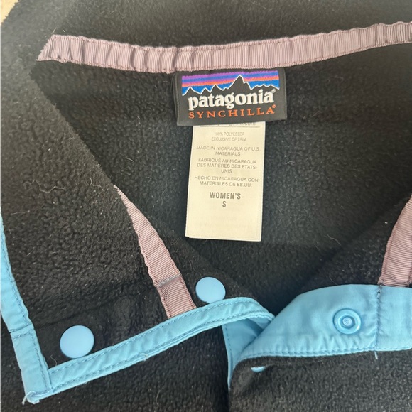 Patagonia Black Fleece with Blue Trim Synchilla - Picture 4 of 4